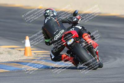 media/Dec-05-2024-Racers Edge (Thu) [[e102e0690b]]/3-B Group/Session 1 Turn 8 Backside/